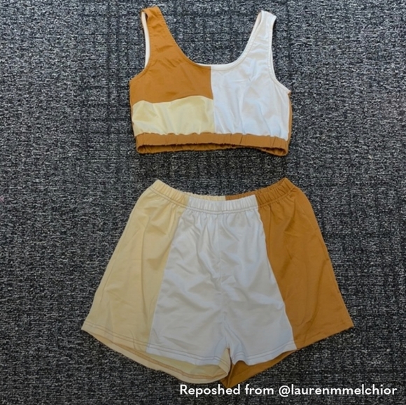 Two piece - Picture 6 of 6